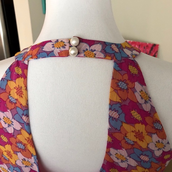 ECI Floral Ruffle Halter Top - Picture 4 of 4